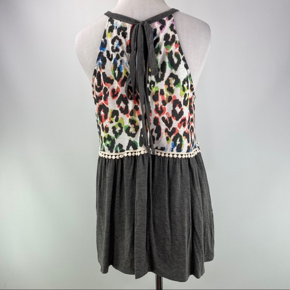 NWOT Super cute halter top! Size S - Picture 2 of 5